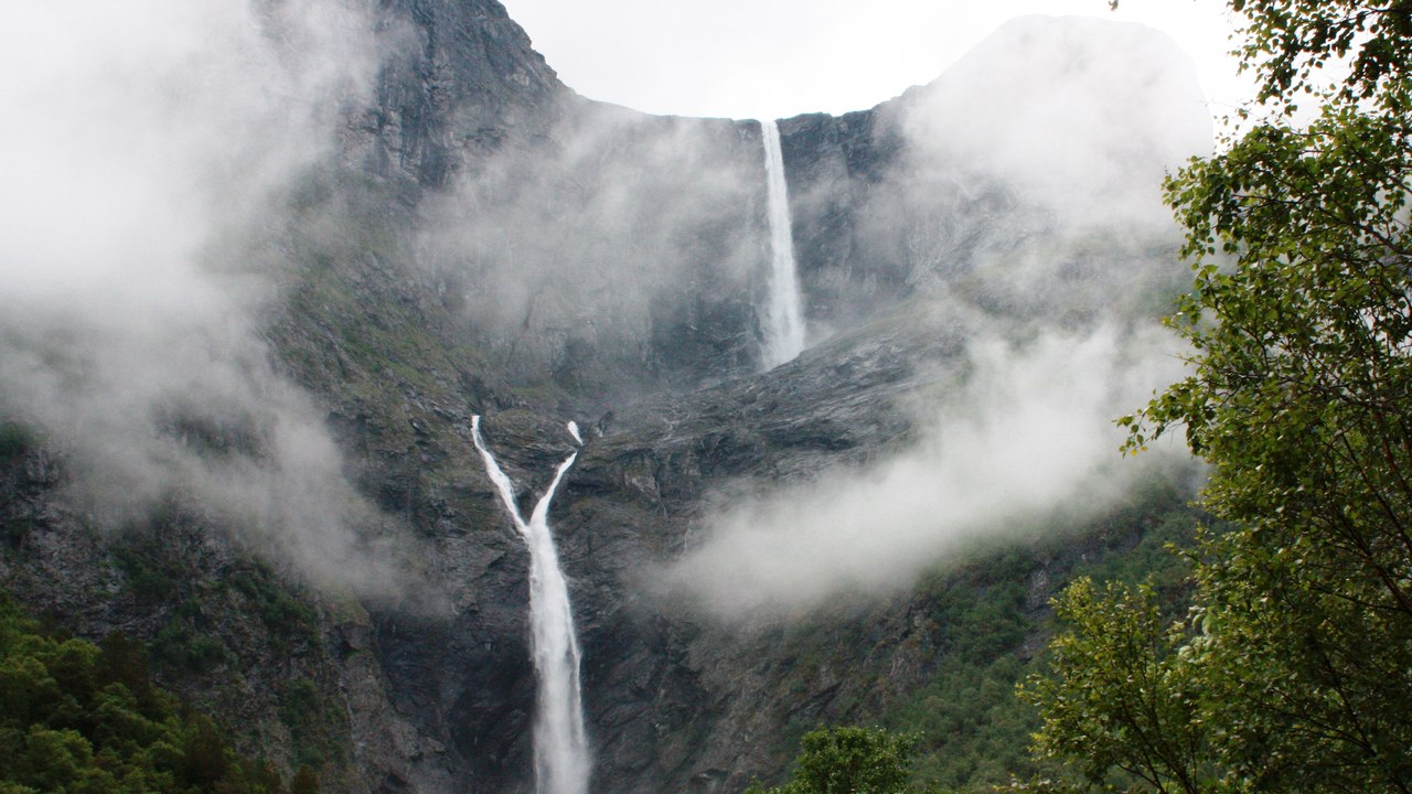 Mardalsfossen — Image Credit: Ottis - CC BY-SA 4.0/Wiki Commons