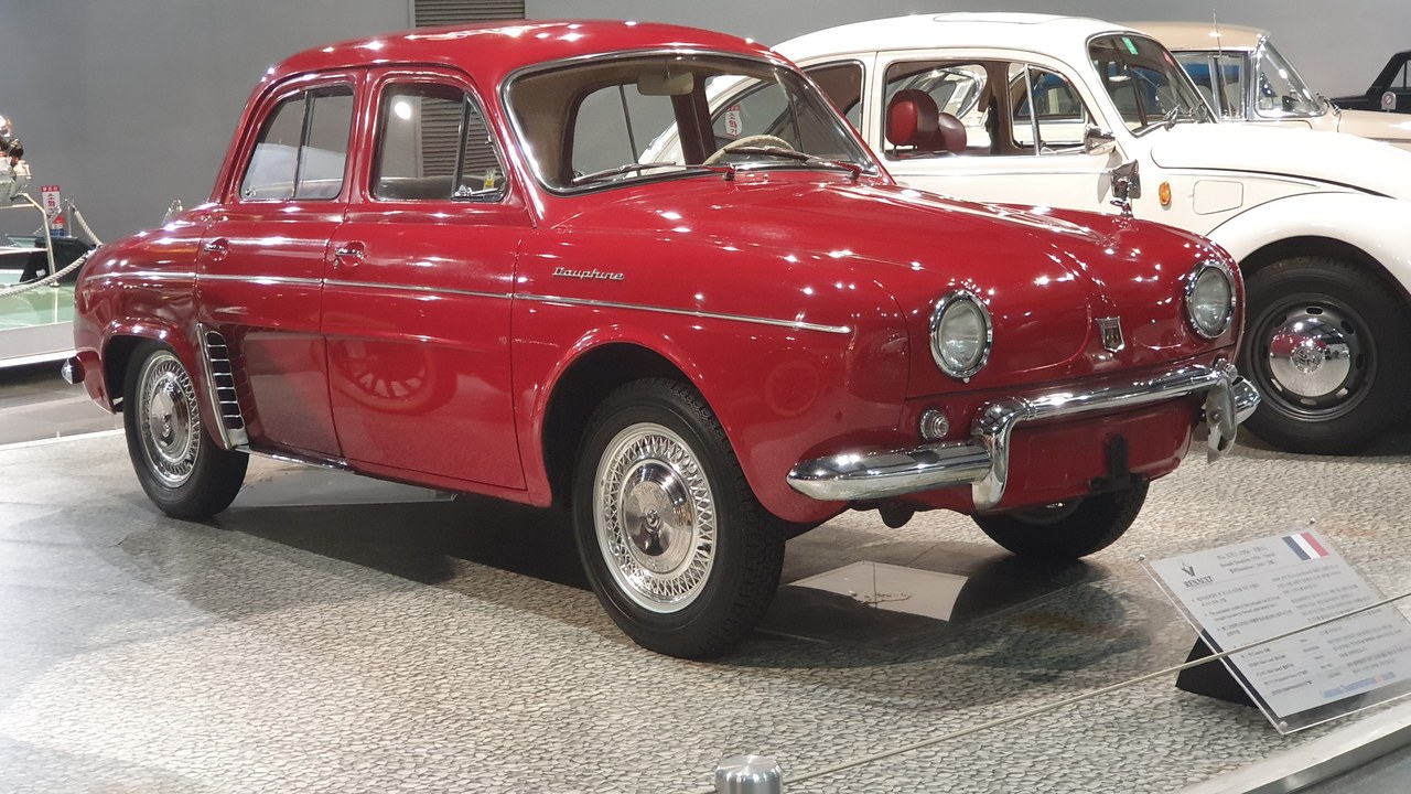 Renault Dauphine — Image Credit: Damian B Oh - CC BY-SA 4.0/Wiki Commons