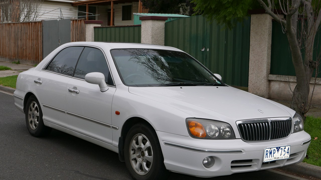 Hyundai Azera — Image Credit: OSX - Public domain/Wiki Commons