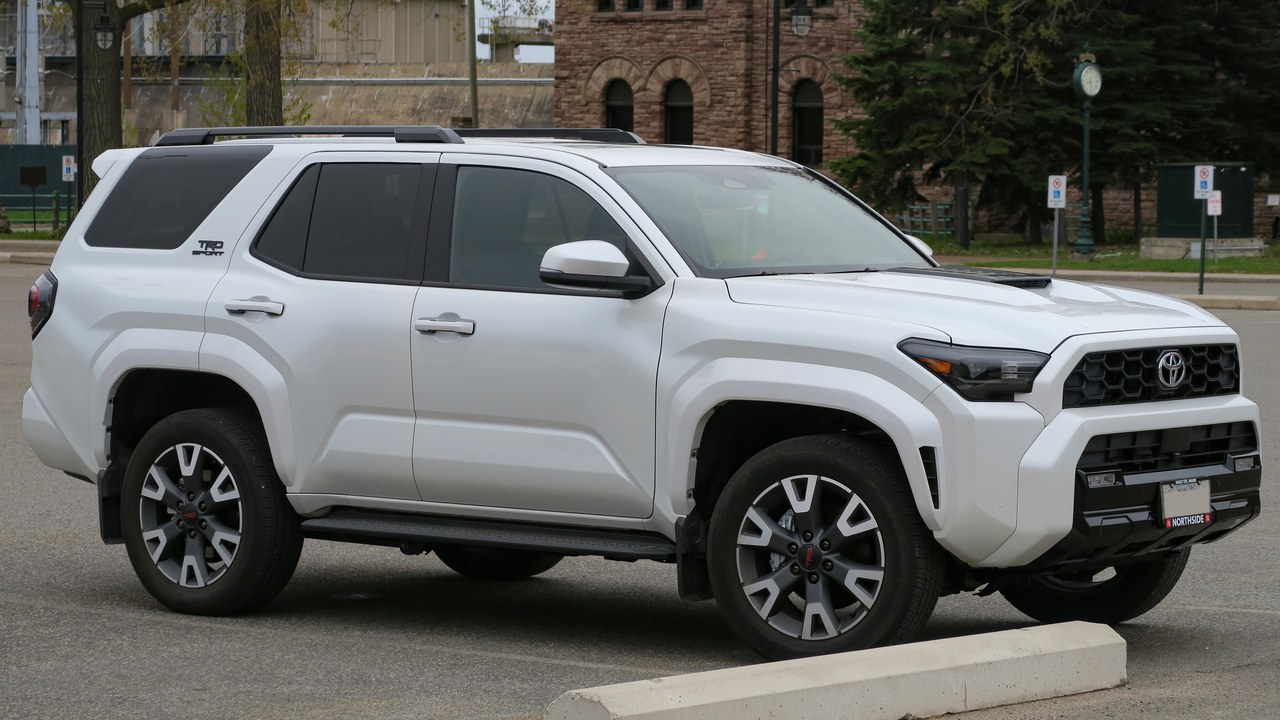 Toyota 4Runner — Image Credit: Elise240SX - CC BY-SA 4.0/Wiki Commons