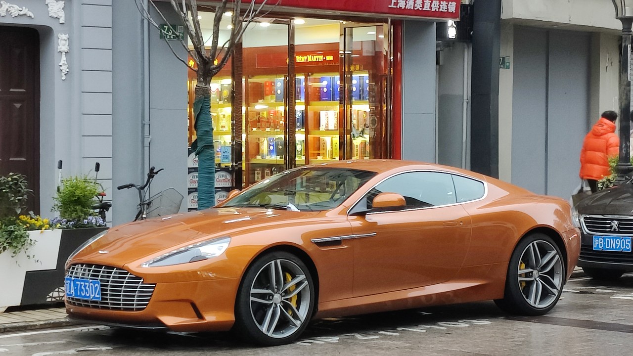 Aston Martin DB9 — Image Credit: Luxury Collections - CC BY-SA 4.0/Wiki Commons
