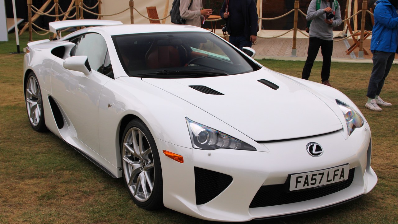 Lexus LFA — Image Credit: MrWalkr - CC BY-SA 4.0/Wiki Commons