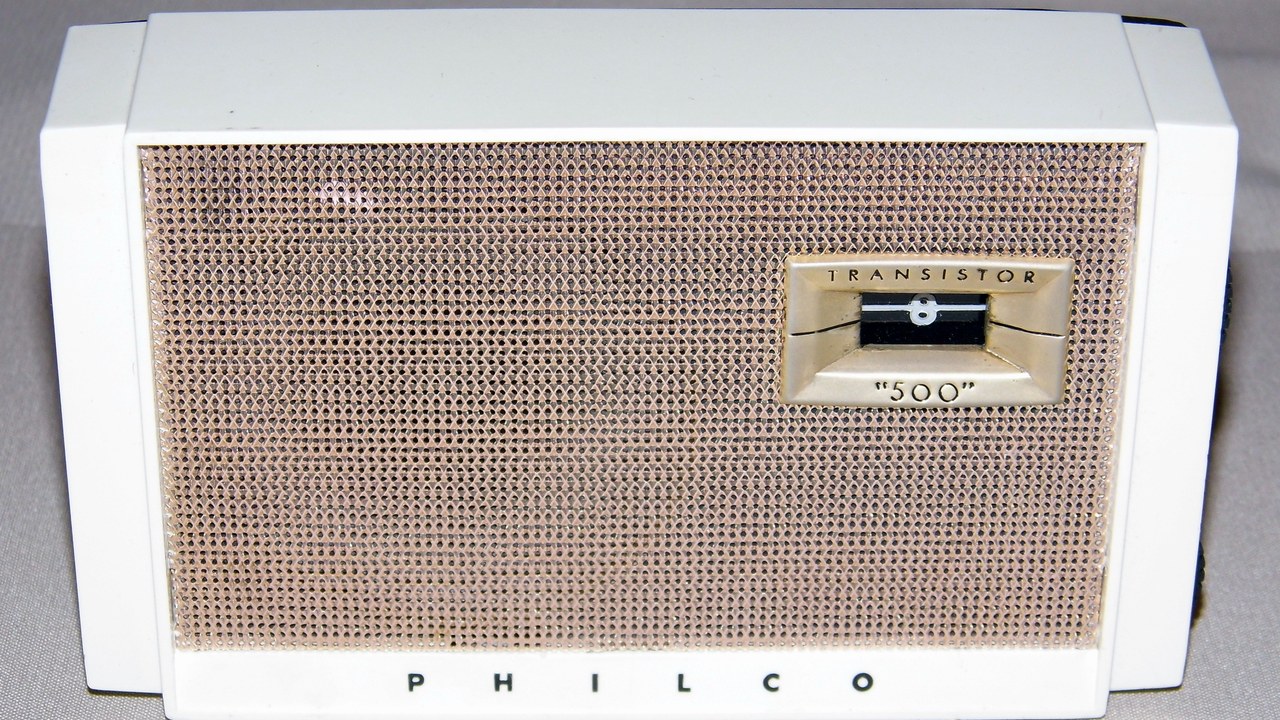 AM radio — Image Credit: Joe Haupt from USA - CC BY-SA 2.0/Wiki Commons