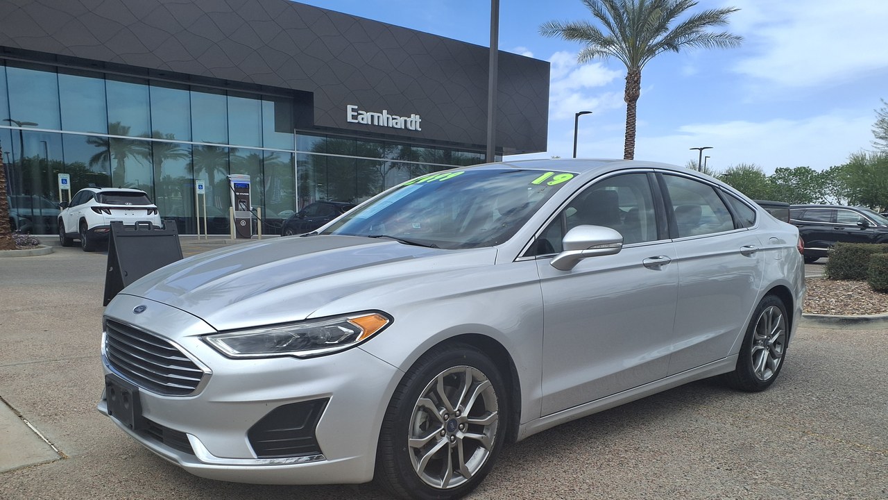 Ford Fusion — Image Credit: HJUdall - CC0/Wiki Commons