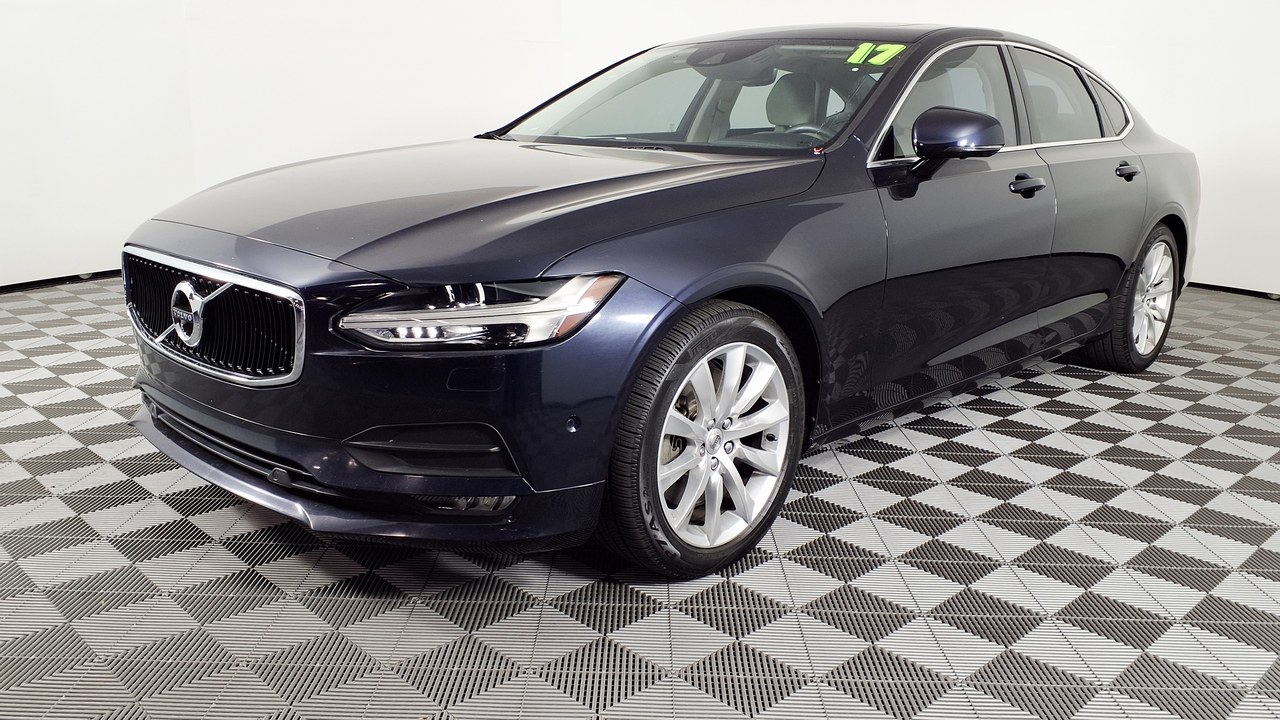 Volvo S90 — Image Credit: HJUdall - CC0/Wiki Commons