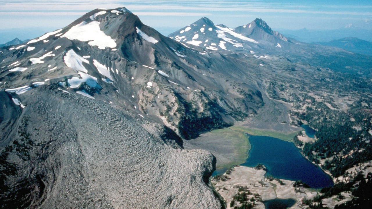 Three Sisters, Oregon — Image Credit: USGS Photograph by Lyn Topinka - Public domain/Wiki Commons