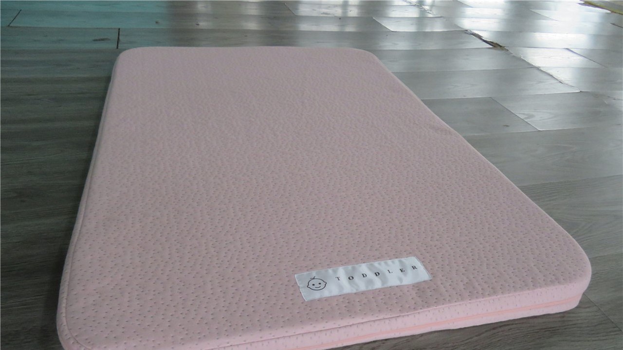 Modera Pack N Play Mattress — Image Credit: U.S. Consumer Product Safety Commission - Public domain/CPSC