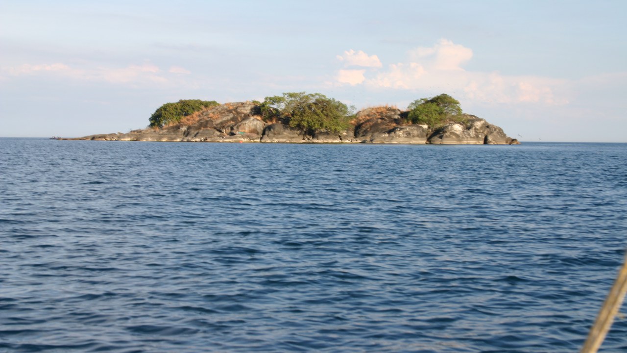 Lake Malawi — Image Credit: i_pinz - CC BY-SA 2.0/Wiki Commons