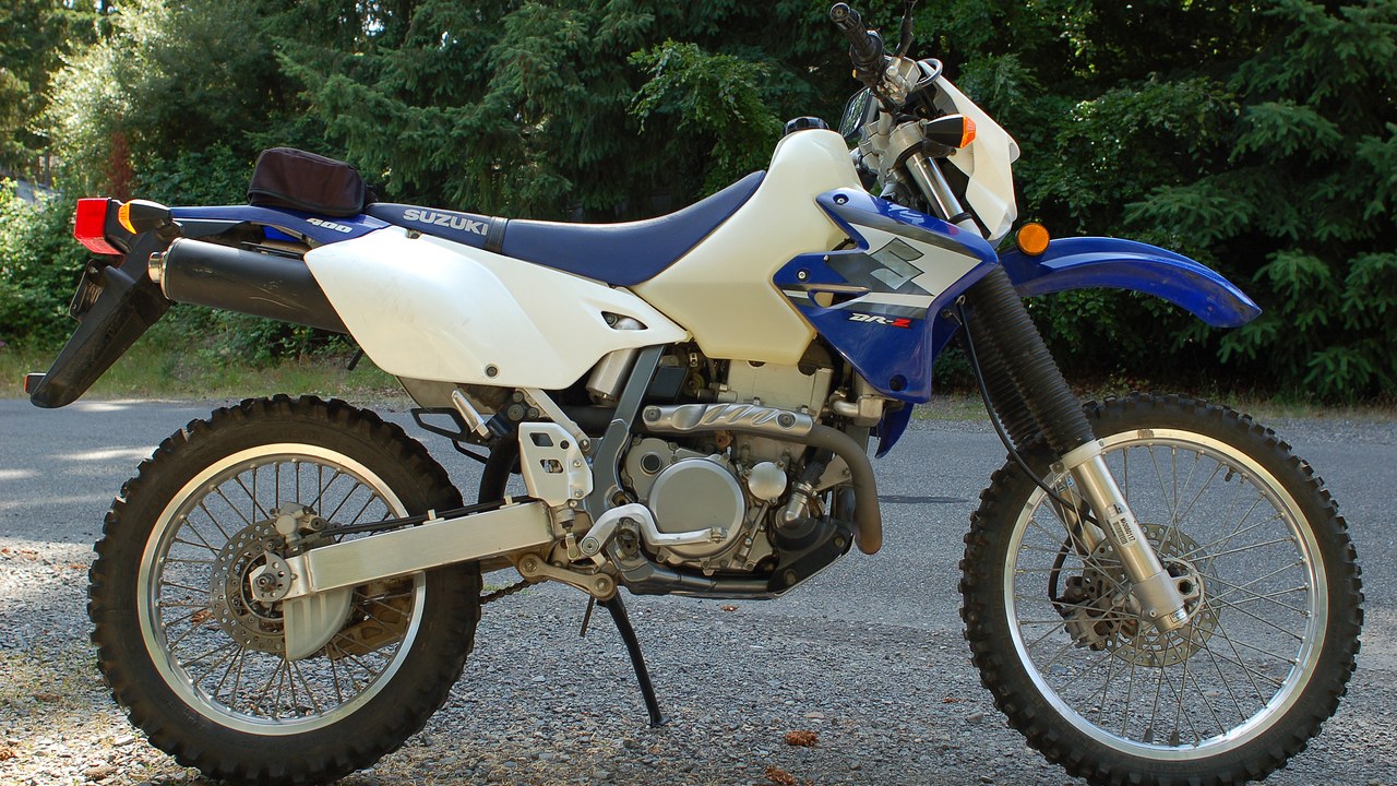 Suzuki DR-Z400 — Image Credit: Farwestern - Public domain/Wiki Commons