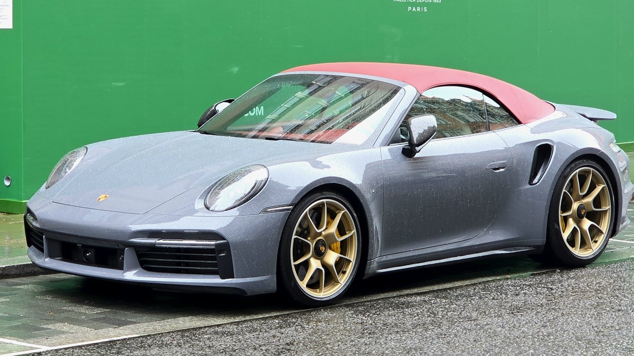 Porsche 911 Cabriolet — Image Credit: Calreyn88 - CC BY-SA 4.0/Wiki Commons