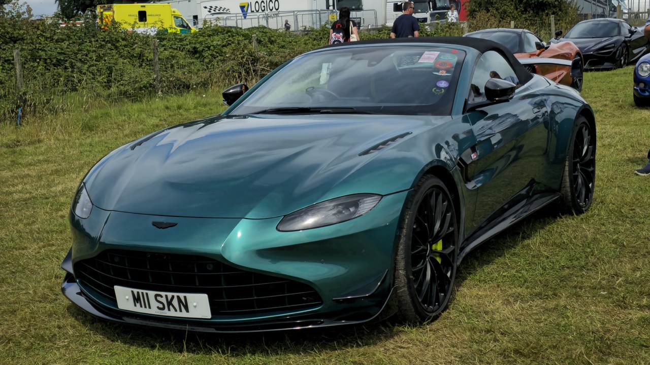 Aston Martin Vantage — Image Credit: Calreyn88 - CC0/Wiki Commons