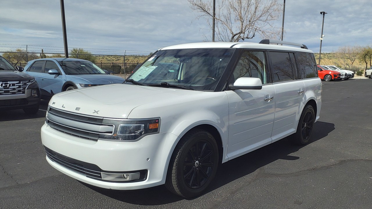 Ford Flex — Image Credit: HJUdall - CC0/Wiki Commons