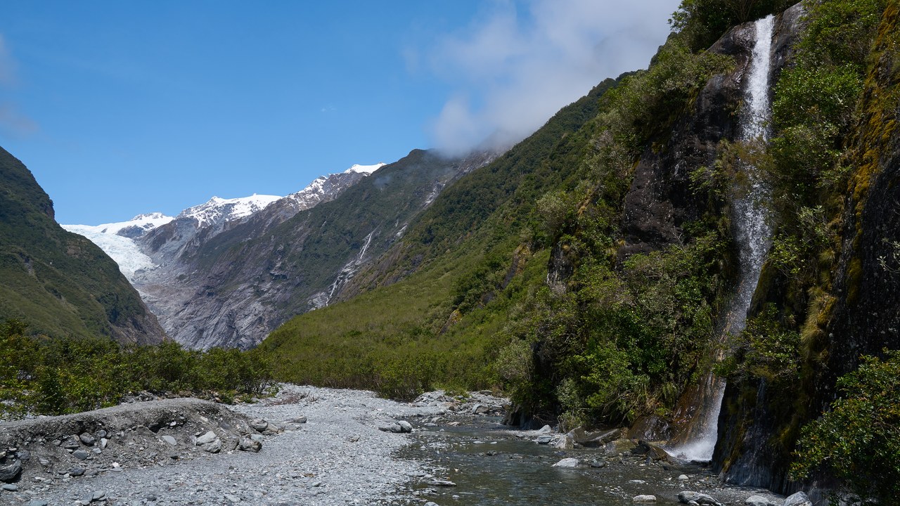 Franz Josef Glacier — Image Credit: Pedro Szekely from Los Angeles, USA - CC BY-SA 2.0/Wiki Commons