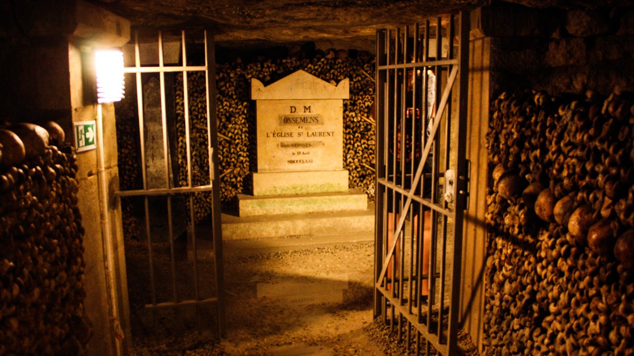 Catacombs of Paris — Image Credit: Shadowgate from Novara, ITALY - CC BY 2.0/Wiki Commons