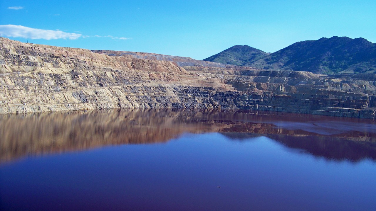 Berkeley Pit — Image Credit: James St. John - CC BY 2.0/Wiki Commons