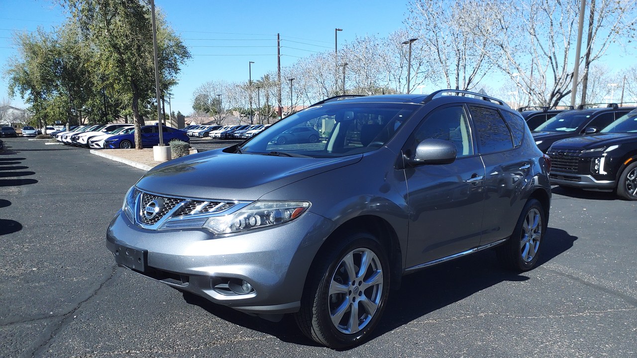 Nissan Murano — Image Credit: HJUdall - CC0/Wiki Commons