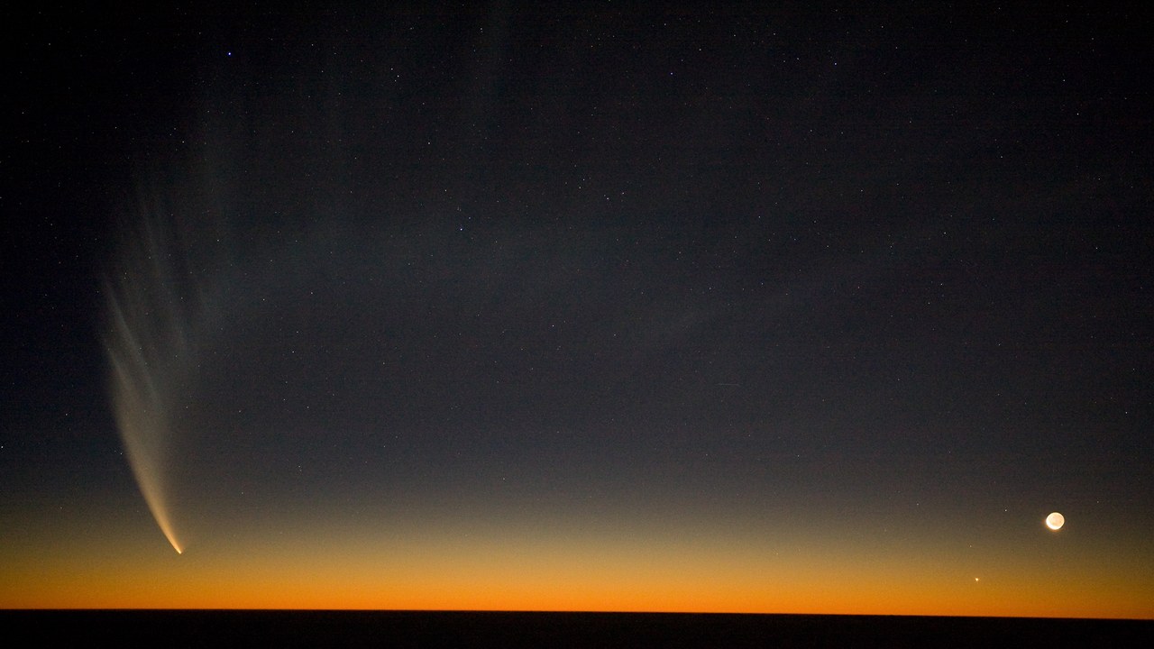 Comet McNaught — Image Credit: ESO/H.H.Heyer - CC BY 4.0/Wiki Commons