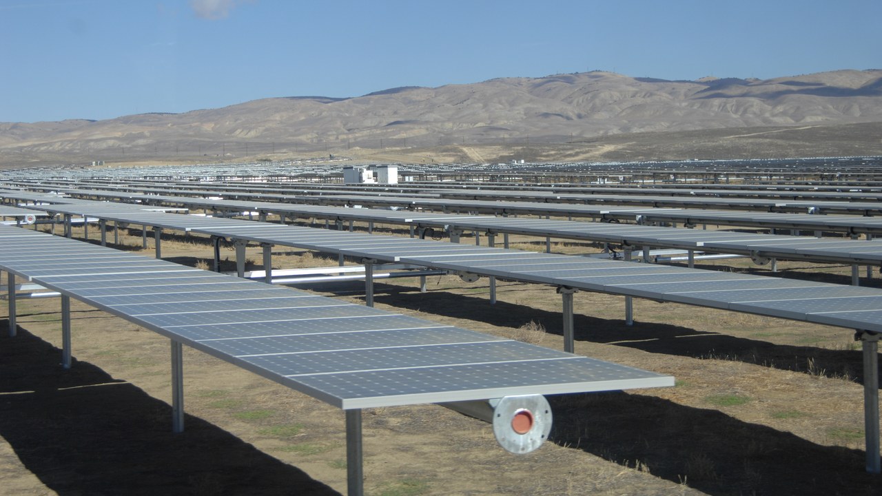 California Valley Solar Ranch — Image Credit: Pacific Southwest Region from Sacramento, US - Public domain/Wiki Commons
