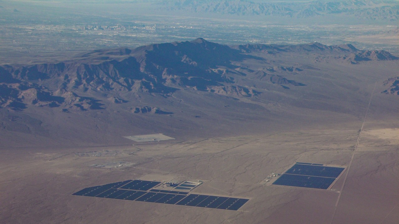 Nevada Solar One — Image Credit: Michael Adams - CC BY-SA 3.0/Wiki Commons