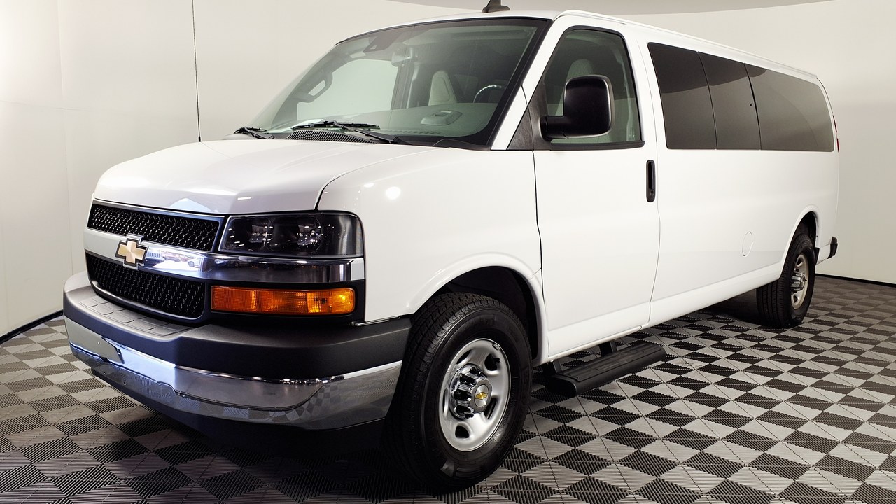 Chevrolet Express — Image Credit: HJUdall - CC0/Wiki Commons