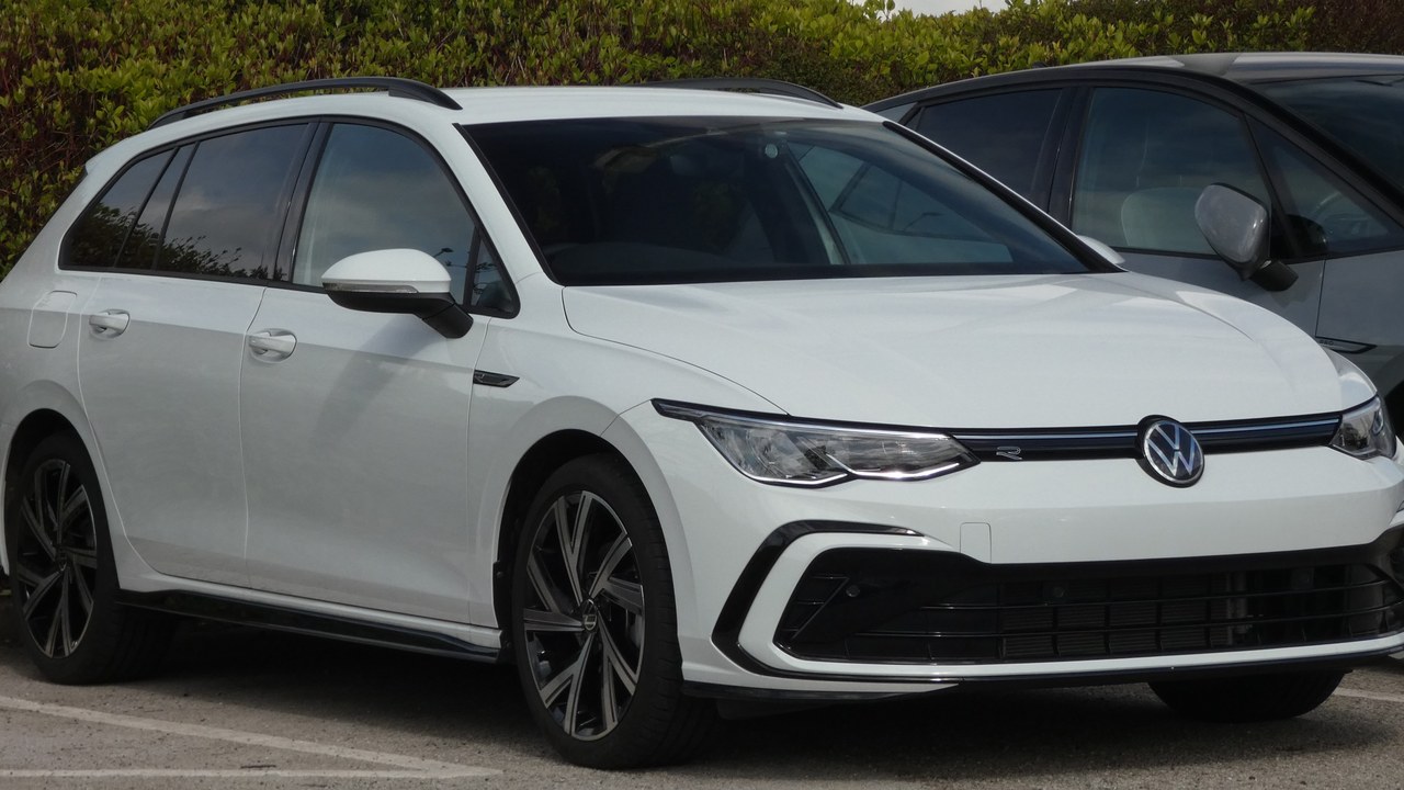 Volkswagen Golf Alltrack — Image Credit: Harvey Bold - CC BY 4.0/Wiki Commons