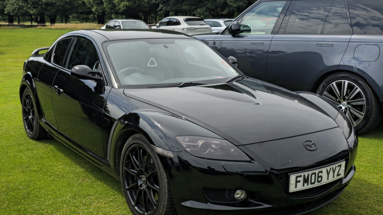 Mazda RX-8 — Image Credit: Calreyn88 - CC BY-SA 4.0/Wiki Commons