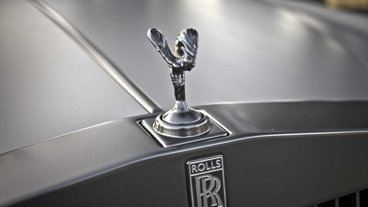 Rolls-Royce Phantom (2003) — Image Credit: Axion23 - CC BY 2.0/Wiki Commons