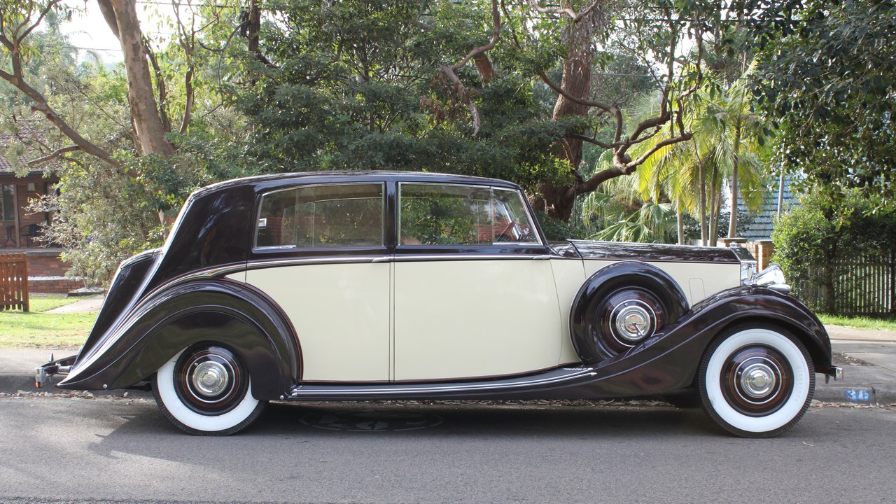 Rolls-Royce Wraith — Image Credit: Jeremy from Sydney, Australia - CC BY 2.0/Wiki Commons