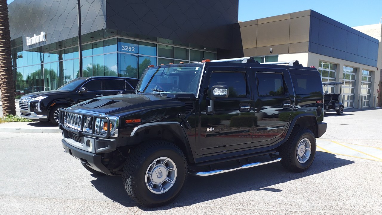 Hummer H2 — Image Credit: HJUdall - CC0/Wiki Commons