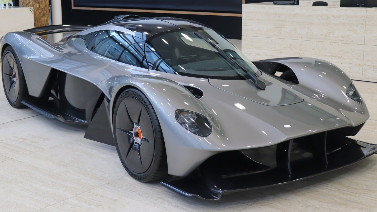 Aston Martin Valkyrie — Image Credit: Vauxford - CC BY-SA 4.0/Wiki Commons