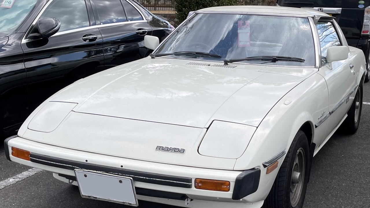 Mazda Savanna — Image Credit: Tokumeigakarinoaoshima - CC BY-SA 4.0/Wiki Commons