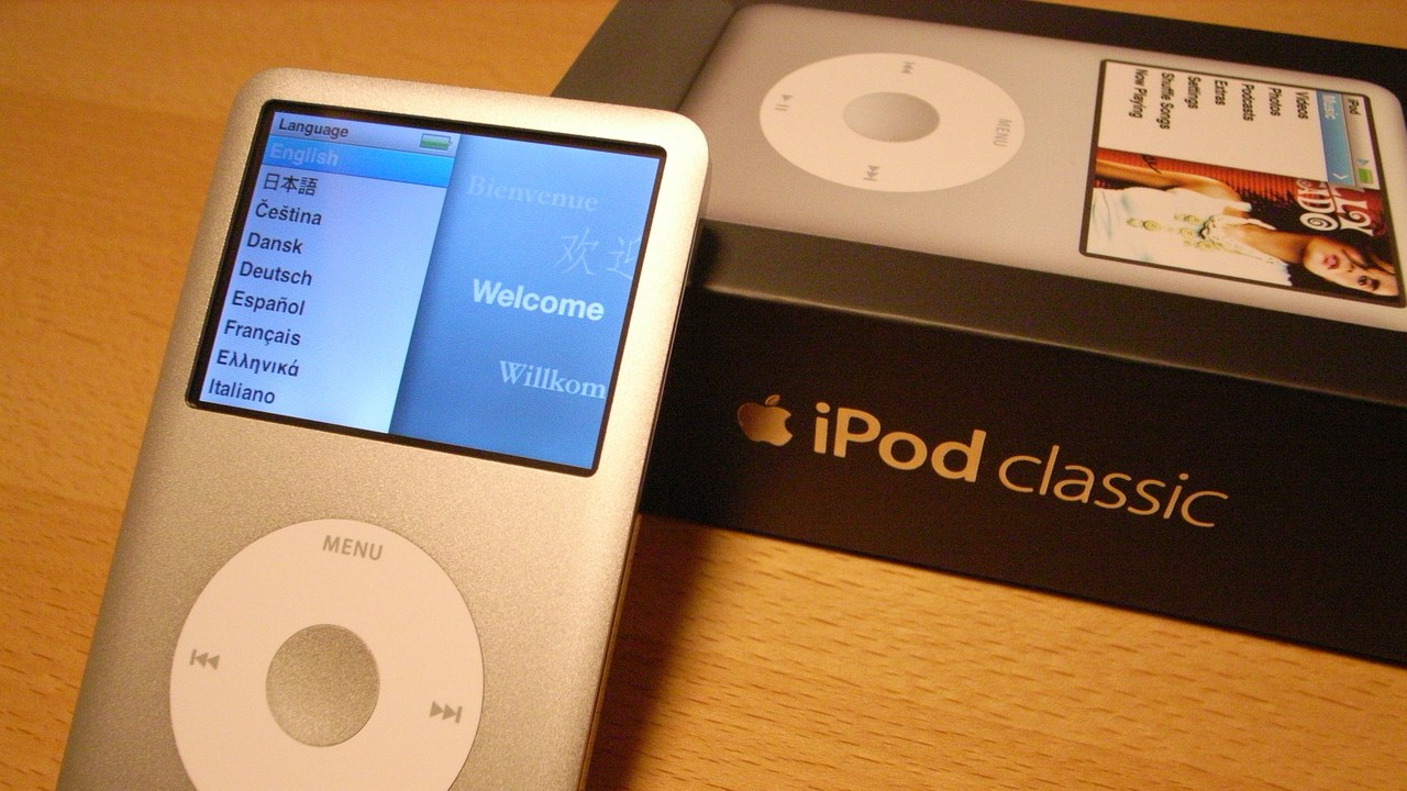 iPod Classic — Image Credit: https://www.flickr.com/people/e29616 - CC BY 2.0/Wiki Commons