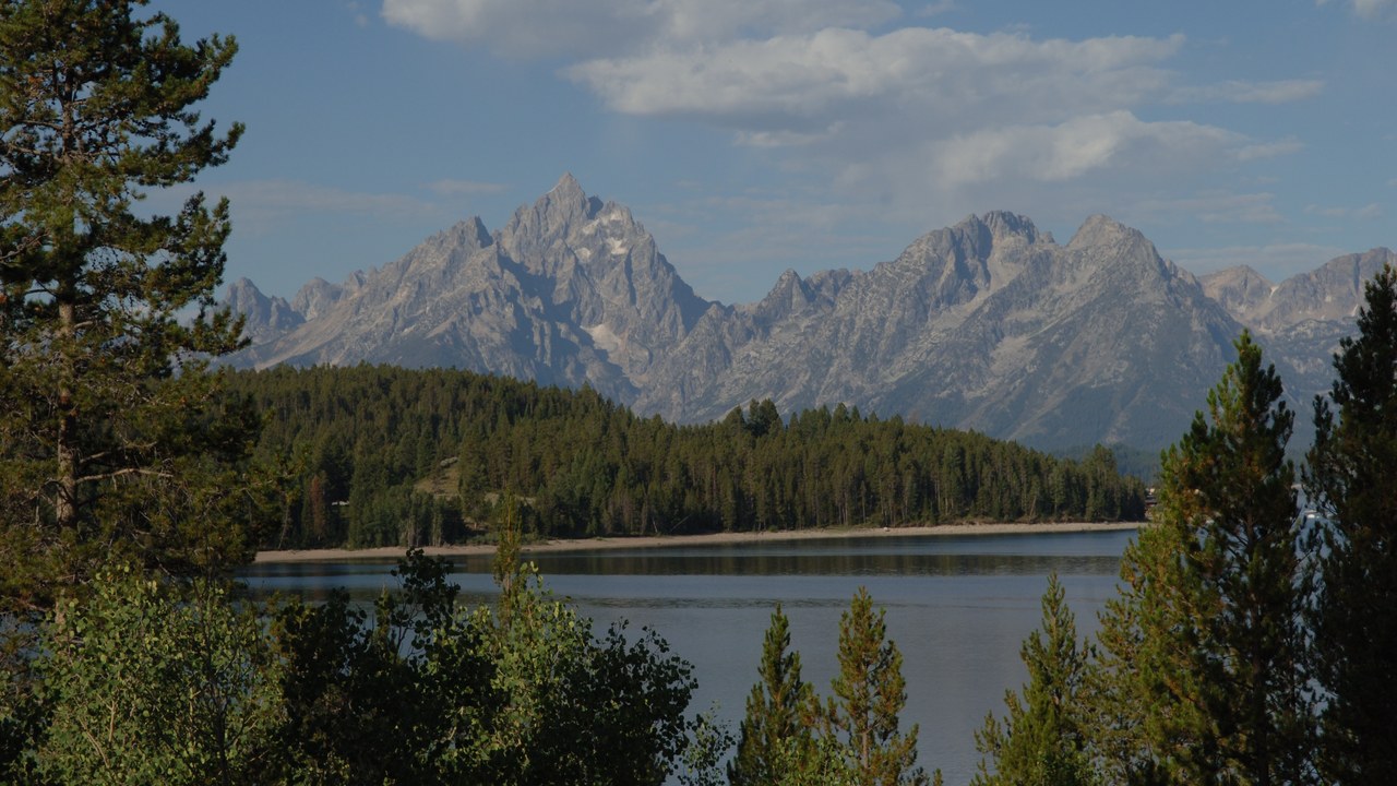 Yellowstone National Park — Image Credit: Department of the Interior - Public domain/Wiki Commons