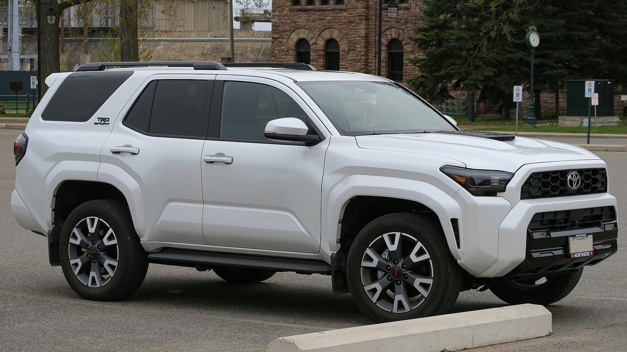Toyota 4Runner — Image Credit: Elise240SX - CC BY-SA 4.0/Wiki Commons