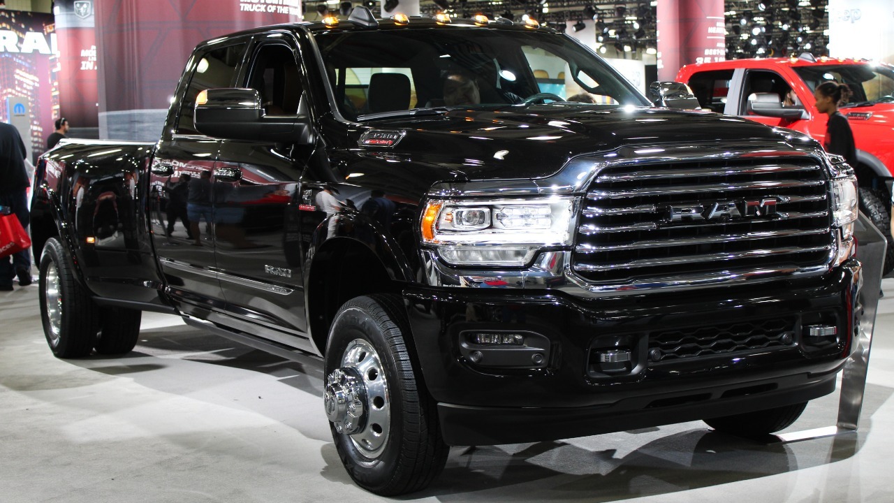 2019 Ram 3500 Heavy Duty Turbo Diesel with Cummins engine front NYIAS 2019 Kevauto - CC BY-SA 4.0/Wiki Commons