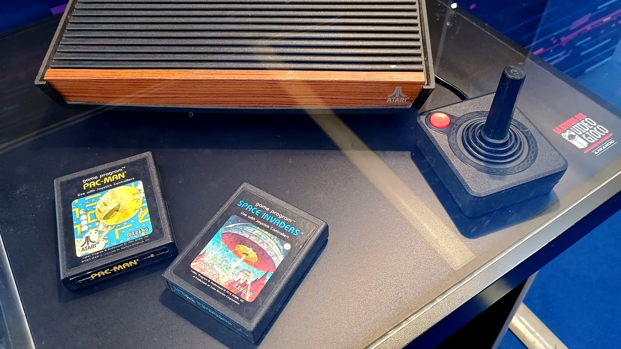 Atari 2600 pronta per il gioco.jpg A7N8X - CC0/Wiki Commons