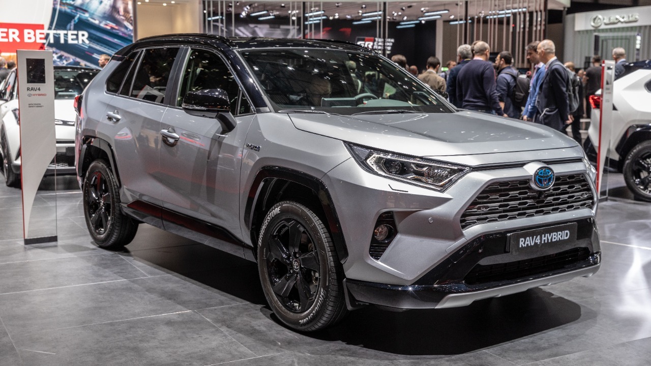 Toyota RAV4 — Image Credit: Matti Blume – CC BY-SA 4.0/Wiki Commons