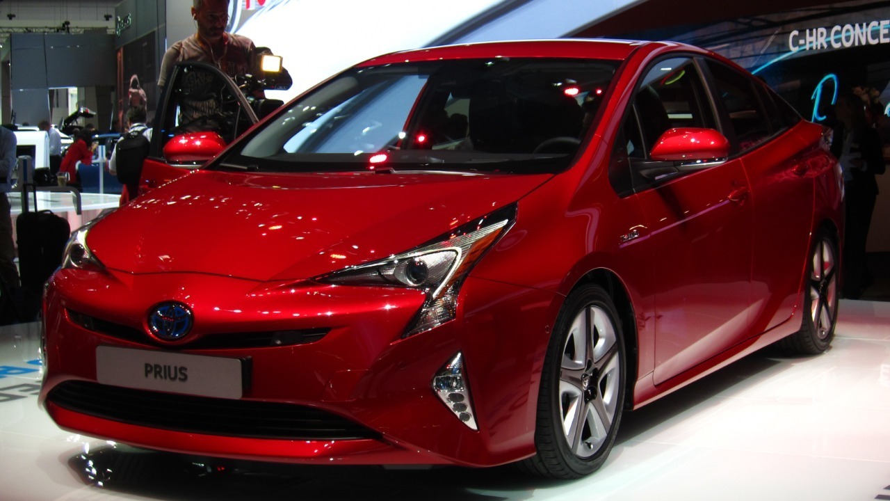 Toyota Prius — Image Credit: Rutger van der Maar – CC BY 2.0/Wiki Commons