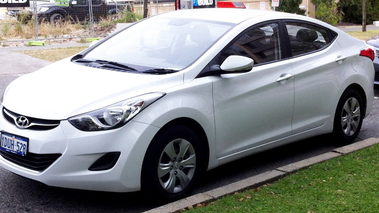 Hyundai Elantra (2012–2013) — Image Credit: EurovisionNim - CC BY-SA 4.0/Wiki Commons