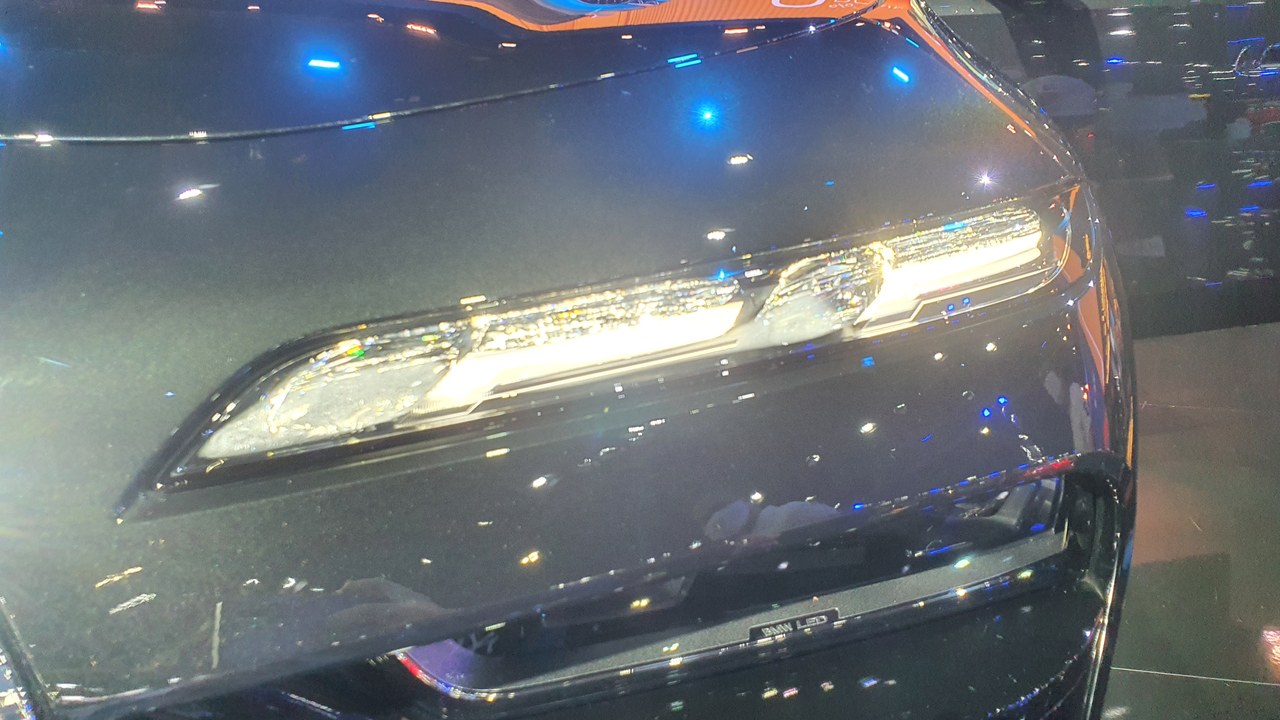 Daytime running lights — Image Credit: RpM Tartar - CC BY-SA 4.0/Wiki Commons