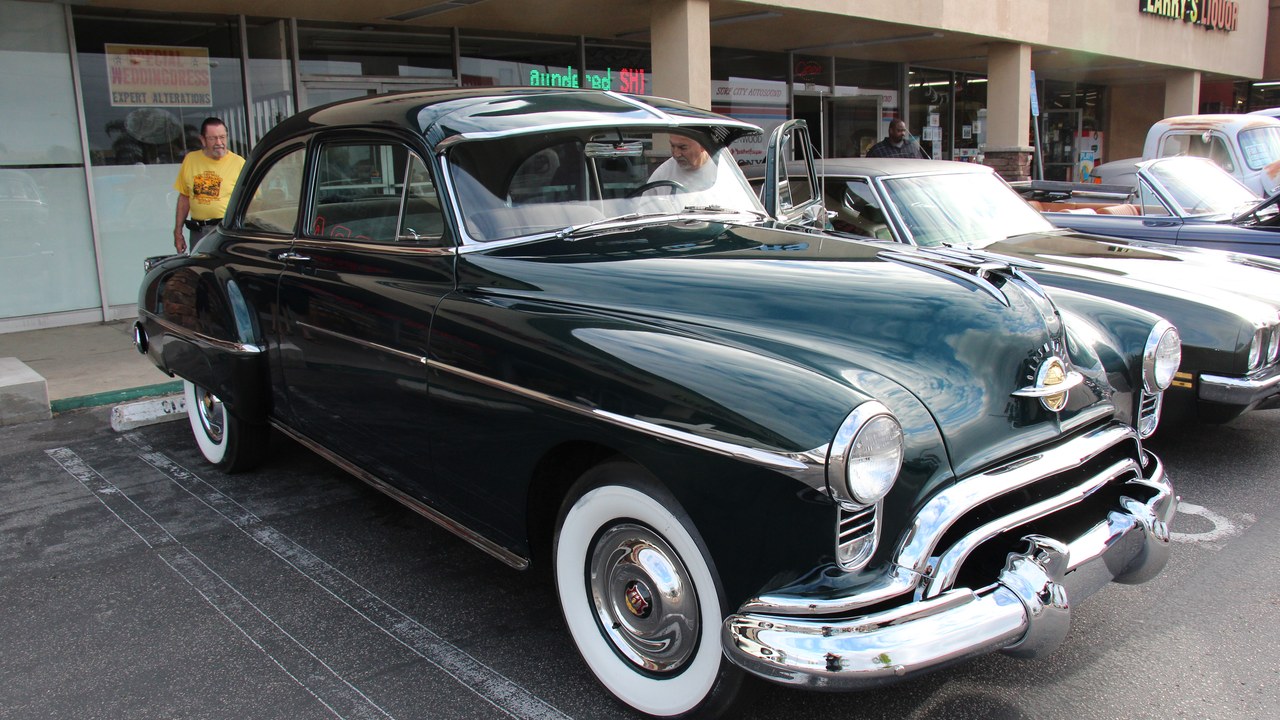 Oldsmobile 88 ('Rocket 88', 1951) — Image Credit: Sicnag - CC BY 2.0/Wiki Commons