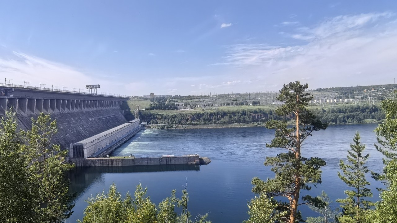 Bratsk Dam — Image Credit: Nyan Cat - Public domain/Wiki Commons