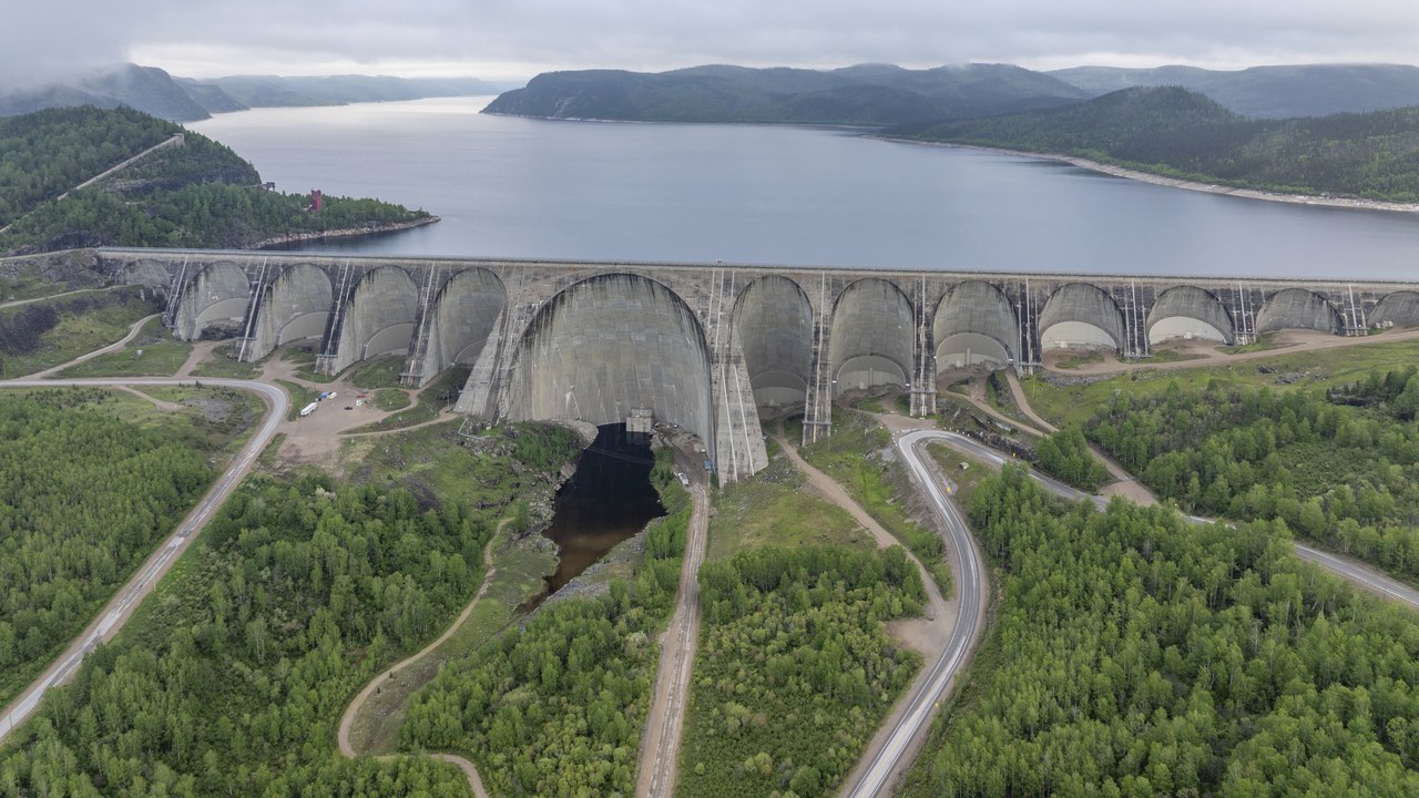 Daniel-Johnson Dam — Image Credit: Hayden Soloviev - CC BY 4.0/Wiki Commons