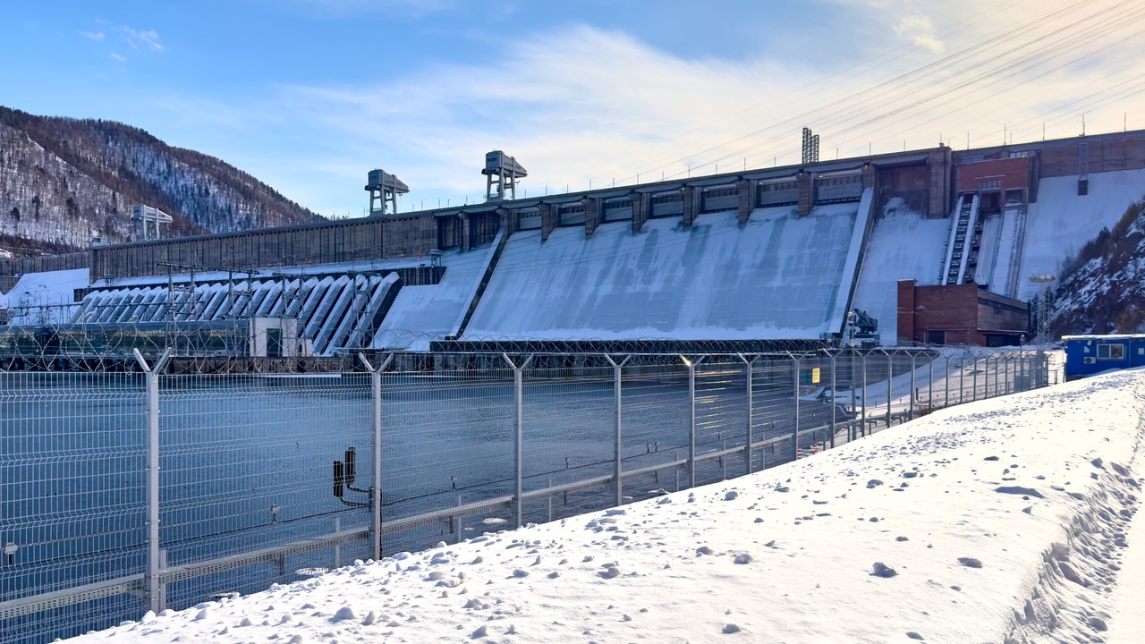 Krasnoyarsk Dam — Image Credit: Vyacheslav Bukharov - CC BY-SA 4.0/Wiki Commons