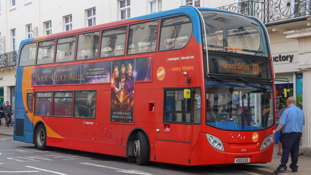 Alexander Dennis Enviro400 — Image Credit: Vauxford - CC BY-SA 4.0/Wiki Commons