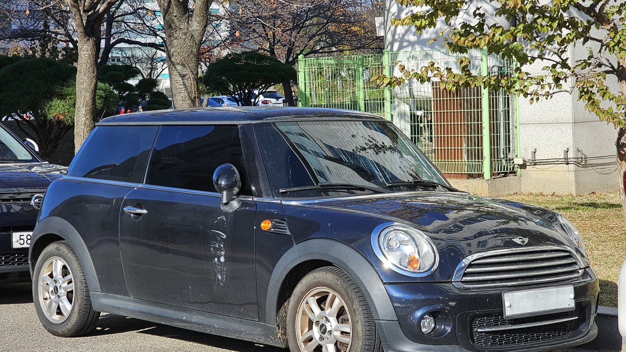 Mini turbocharged 1.6-liter four (2010-2015) — Image Credit: Damian B Oh - CC BY-SA 4.0/Wiki Commons
