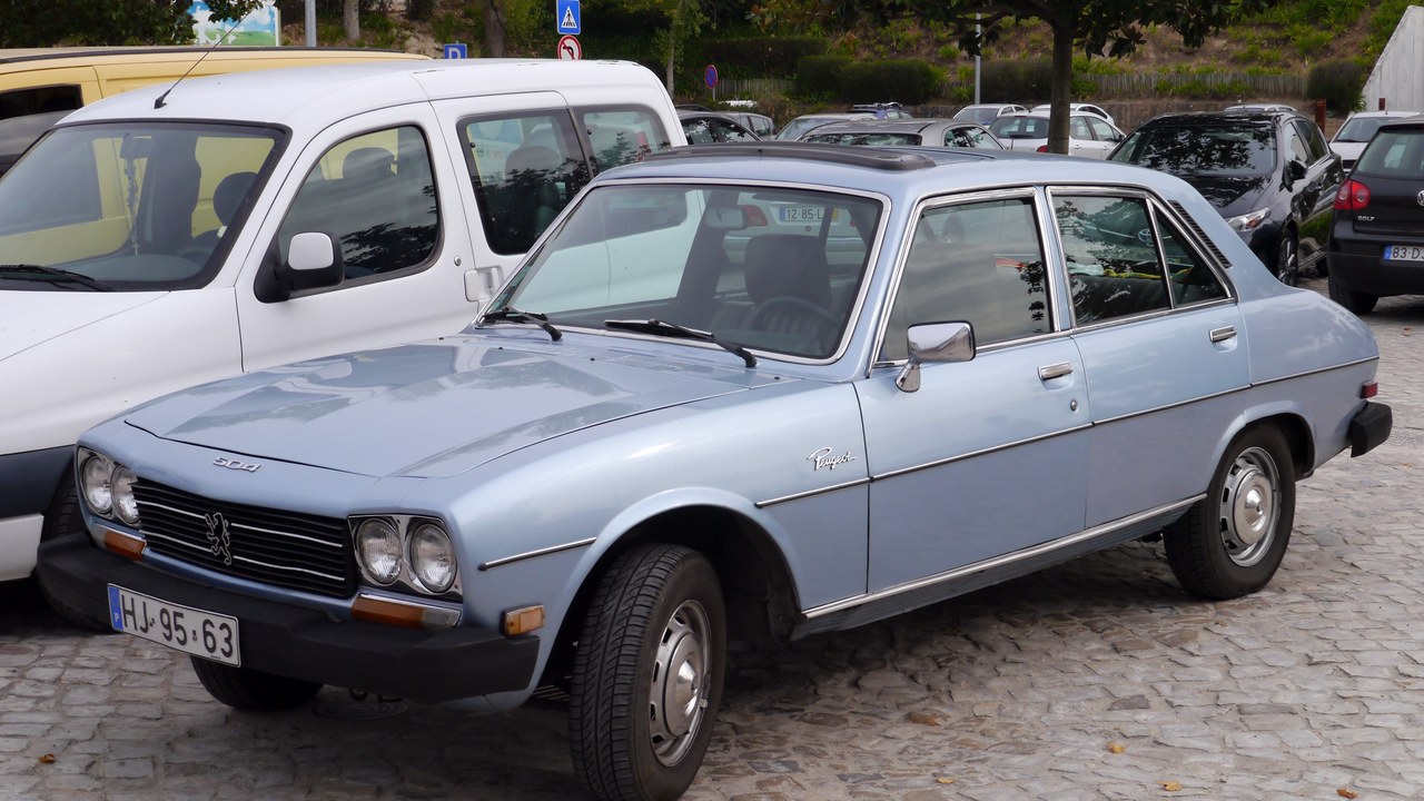 Peugeot 504 — Image Credit: TuRbO_J from Adelaide, Australia - CC BY 2.0/Wiki Commons