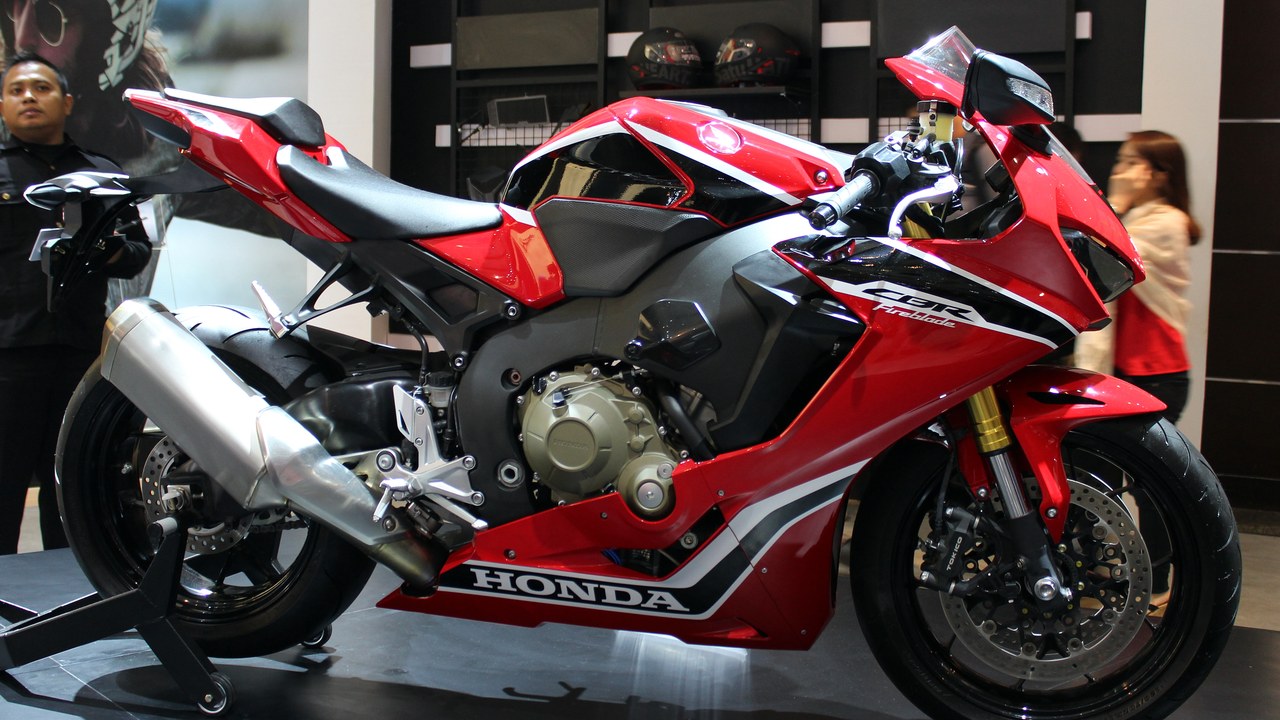 Honda CBR1000RR — Image Credit: Wilzz99 - CC BY-SA 4.0/Wiki Commons