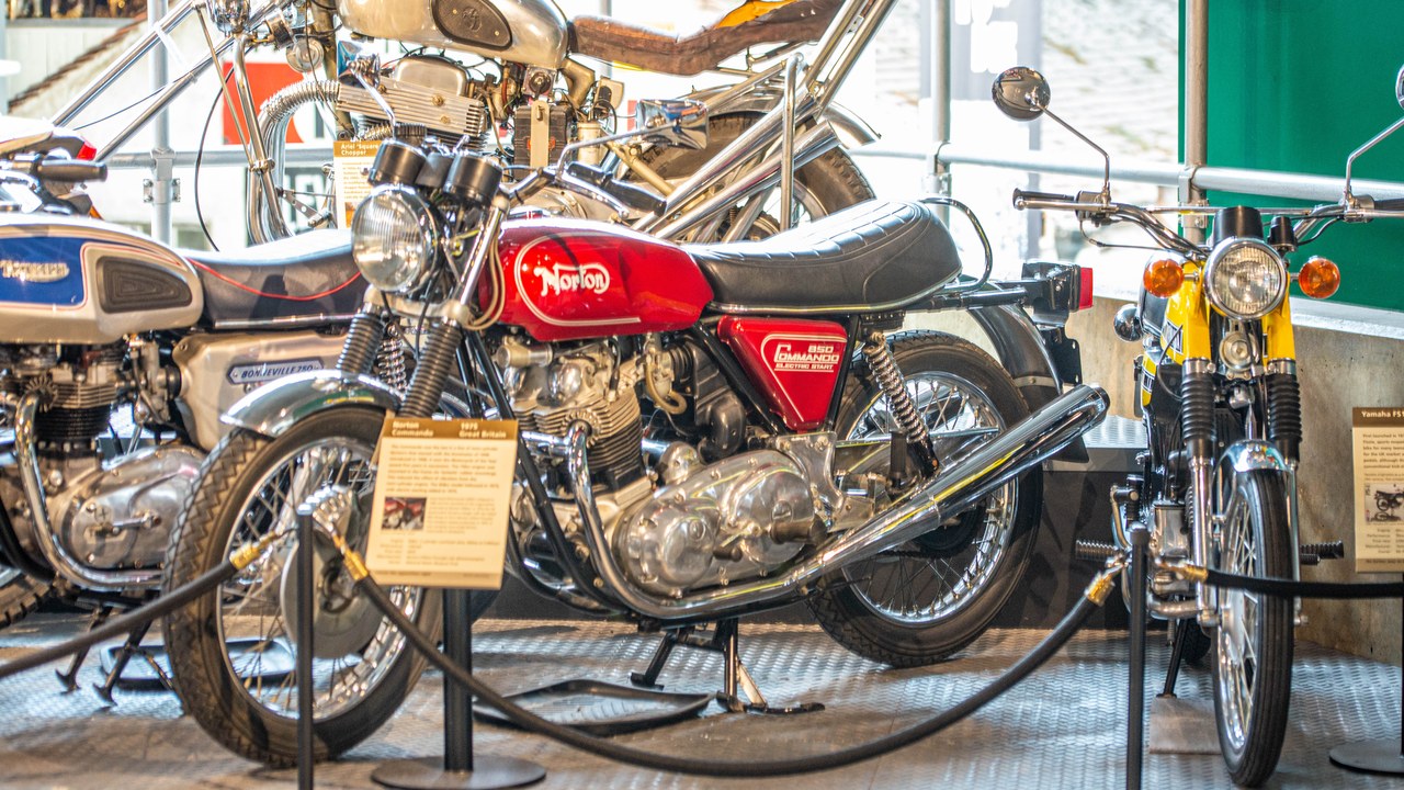 Norton Commando — Image Credit: www.mgaylard.co.uk and thanks for looking - CC BY 2.0/Wiki Commons