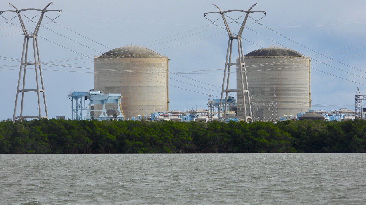 St. Lucie Plant (Units 1 & 2) — Image Credit: Pburka - CC BY-SA 4.0/Wiki Commons
